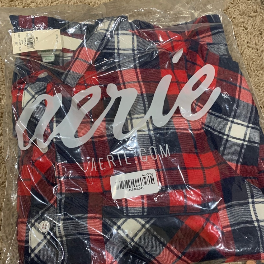 Aerie size medium sleepwear red and blue plaid shirt. NWT never worn